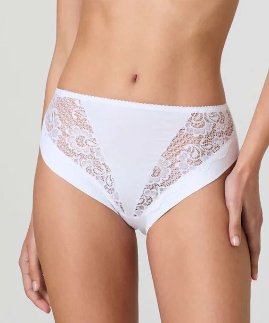 תחתוני נשים גבוהים משולבי תחרה