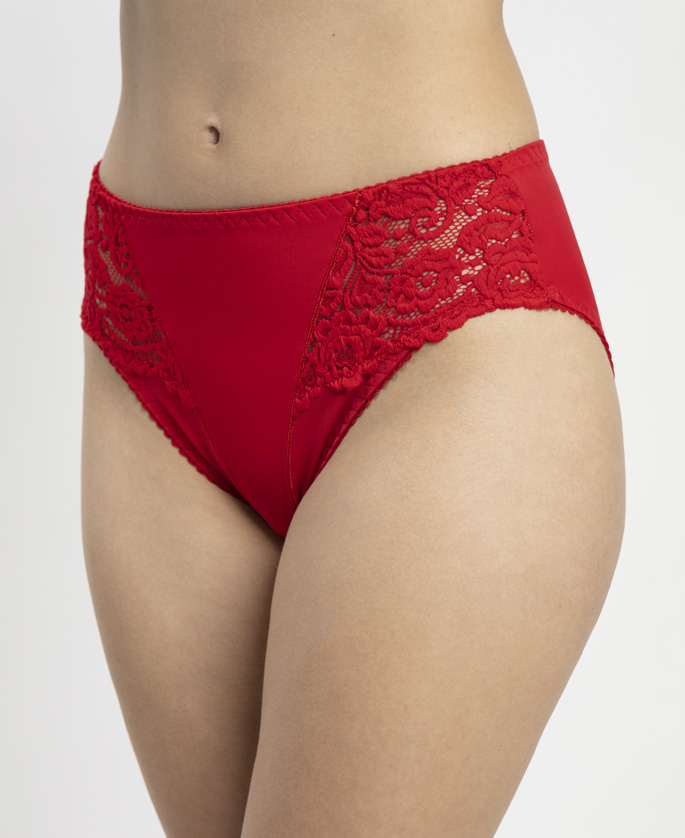 תחתוני תחרה ברזילאים