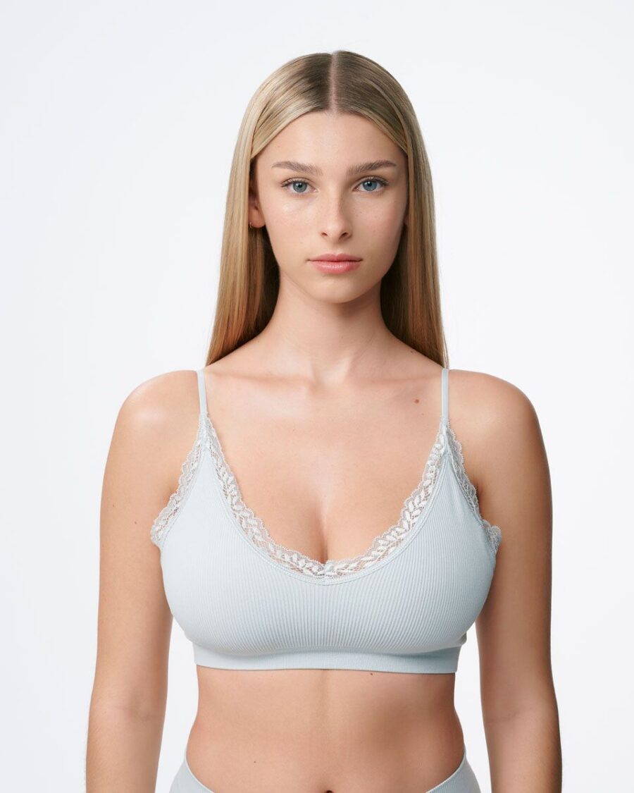 ברלט ריב סימלס בשילוב תחר