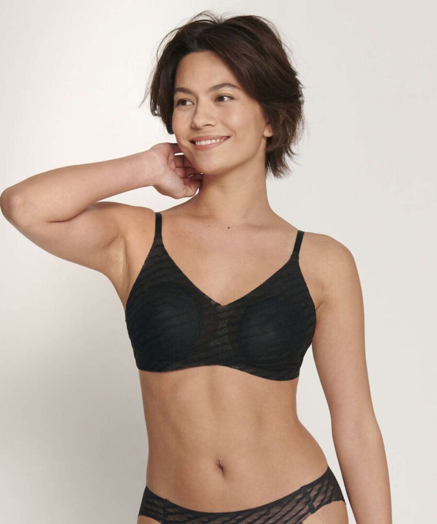 חזייה רכה מעוצבת עם תחרה