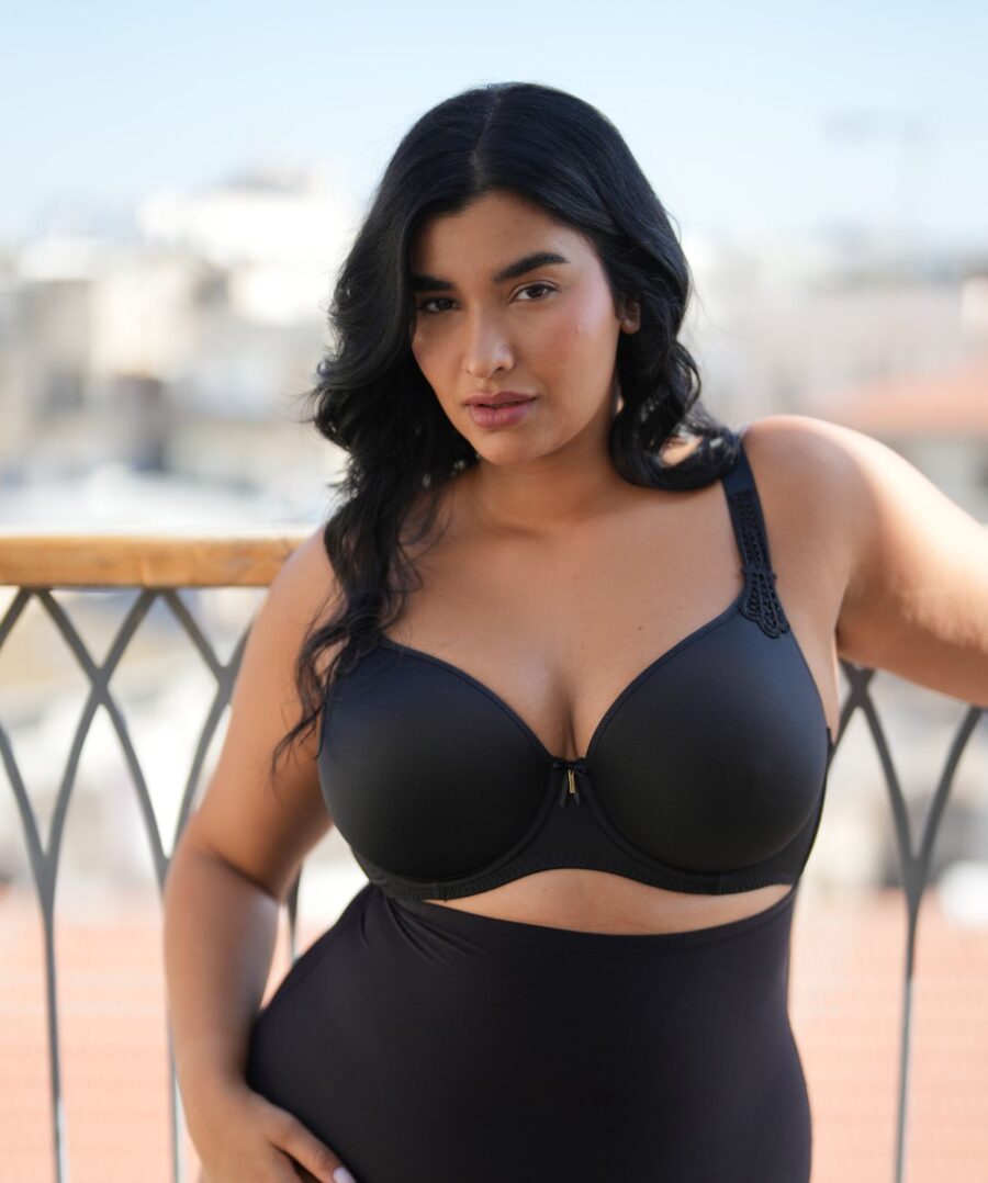 חזיית תלת-מימד חלקה עם תמיכה