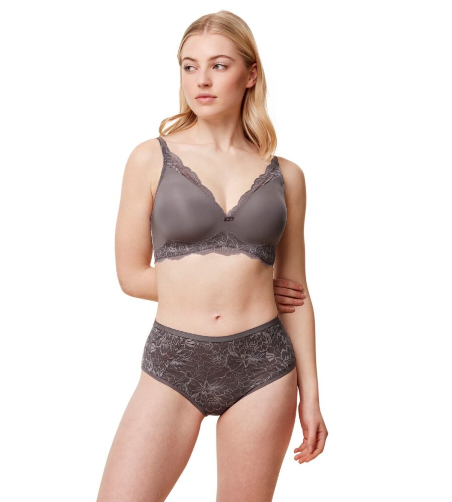 חזיית תחרה ללא ברזלים