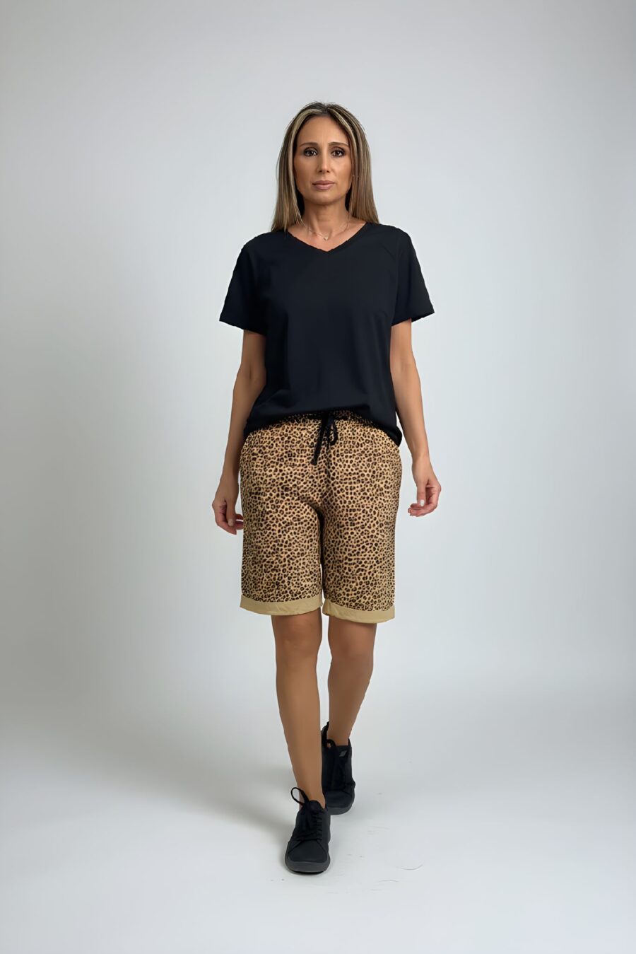 סט פיג'מה קצרה עם הדפס מנומר